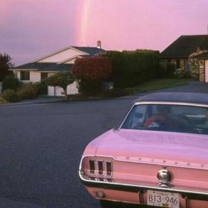 极品美女扒开粉嫩小泬!
